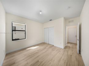 10521 W 35th Way, Hialeah FL 33018