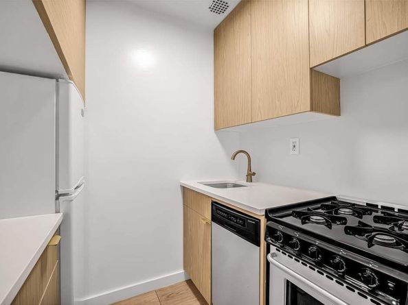 310 East 23rd Street 4B, New York NY 10010