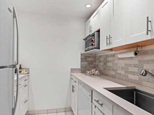 201 East 66th Street 2D, New York NY 10065