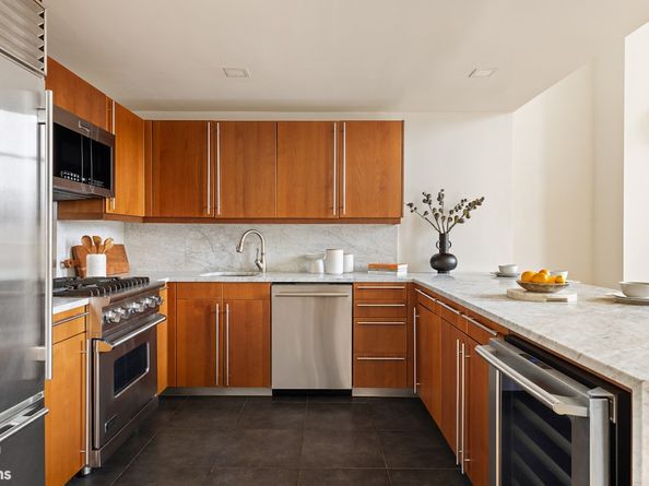 305 2nd Avenue 542, New York NY 10003