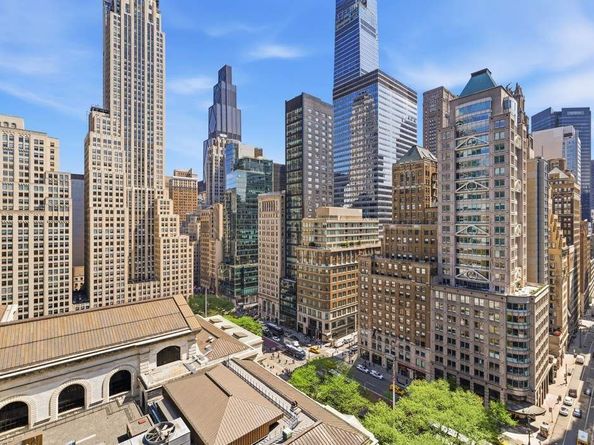 16 West 40th Street 20B, New York NY 10018