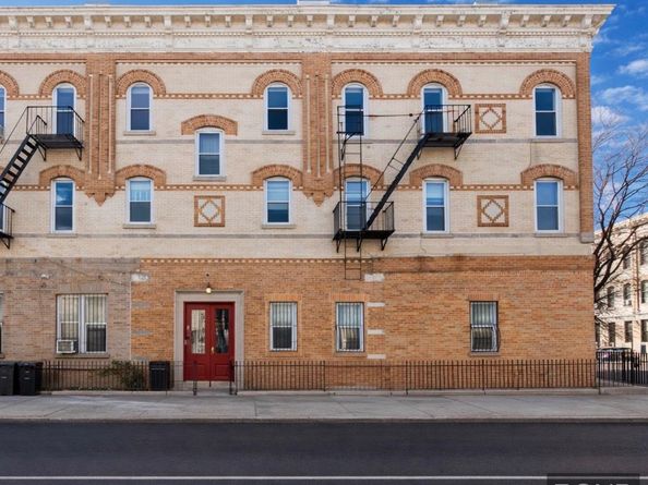 804 Onderdonk Avenue MULTIFAM, Queens NY 11385