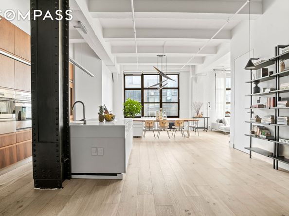 448 West 37th Street 8C, New York NY 10018