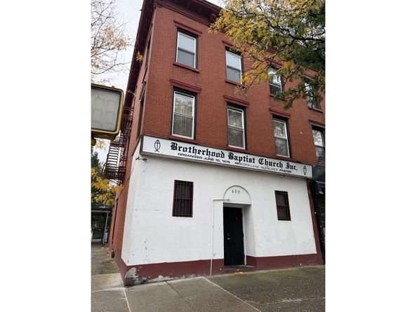 625 Vanderbilt Avenue, Brooklyn NY 11238