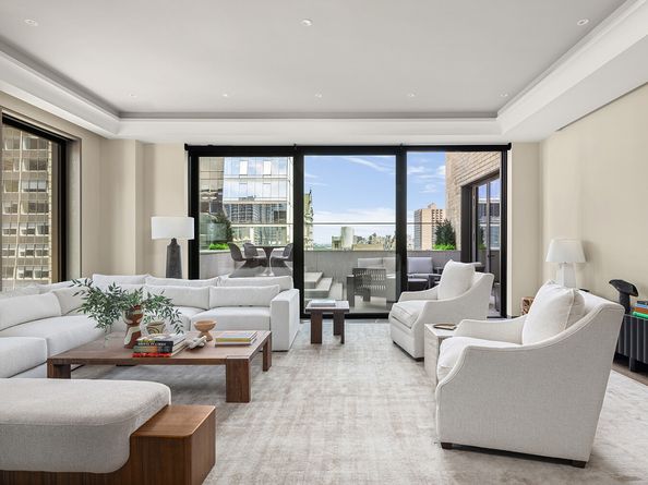 730 5th Avenue 18B, New York NY 10019