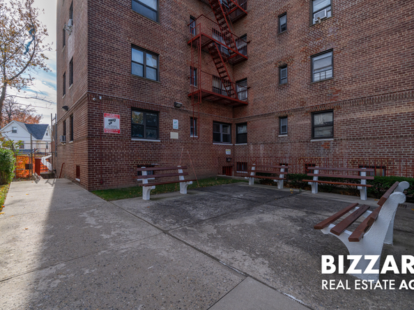147-14 84th Road 5A, Queens NY 11435