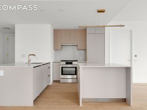 3 Court Square 2911, Queens NY 11101