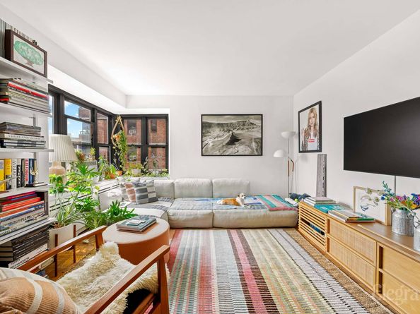 212 East Broadway G1205, New York NY 10002-2010