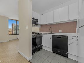 300 East 93rd Street 17D, New York NY 10128