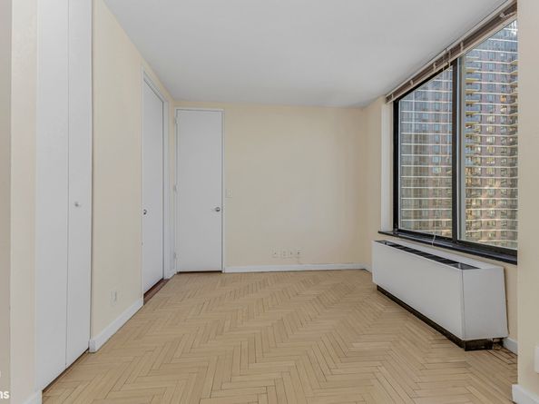 300 East 93rd Street 17D, New York NY 10128