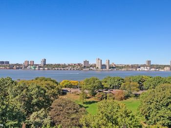11 Riverside Drive