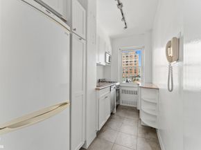 11 Riverside Drive 9DEW, New York NY 10023