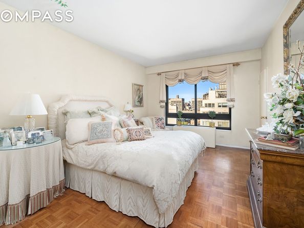 167 East 61st Street 20D, New York NY 10065