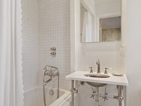 125 East 63rd Street 7C, New York NY 10065