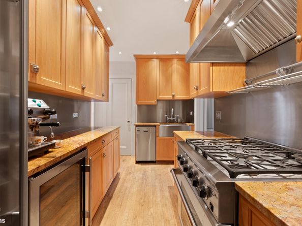 125 East 63rd Street 7C, New York NY 10065