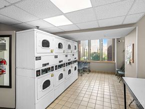 236 East 47th Street 33D, New York NY 10017