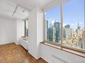 236 East 47th Street 33D, New York NY 10017