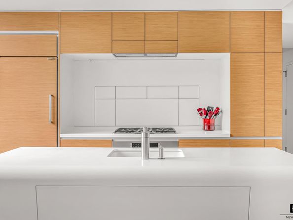 2 River Terrace 9AE, New York NY 10282