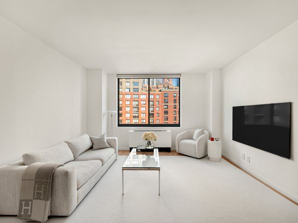 21 South End Avenue 623, New York NY 10280
