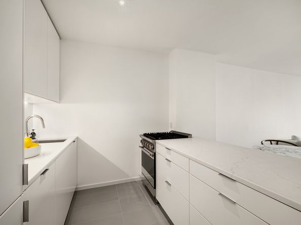 21 South End Avenue 623, New York NY 10280