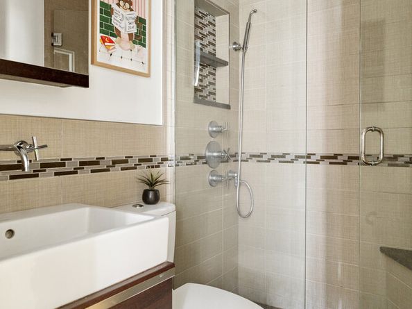 345 West 21st Street 2B, New York NY 10011
