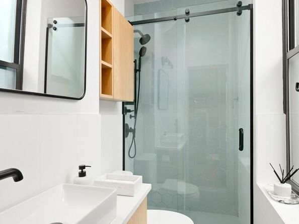 214 Mulberry Street 4DE, New York NY 10012