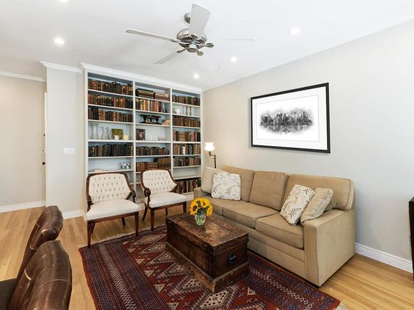 315 East 80th Street 6G, New York NY 10075