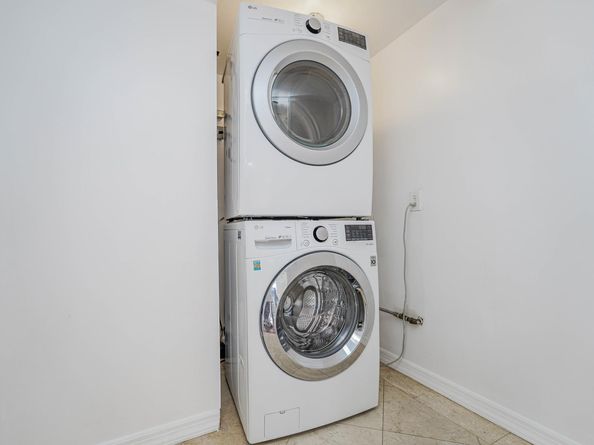 1322 East 14th Street 3B, Brooklyn NY 11230