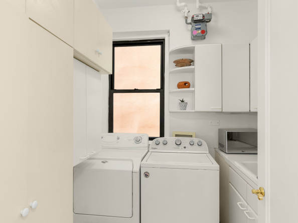 21 East 10th Street 2DE, New York NY 10003