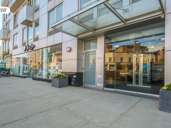 1050 Jackson Avenue 3A, Queens NY 11101