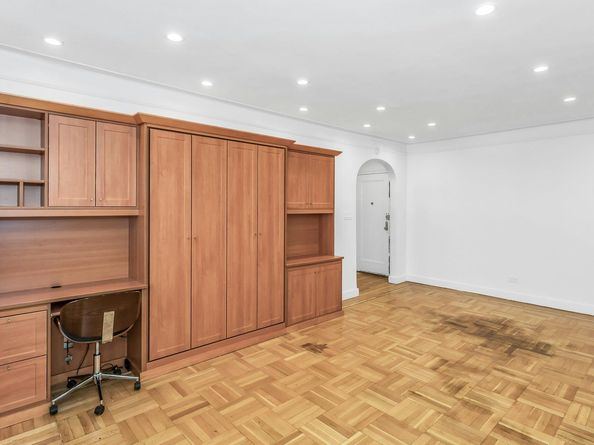 83-80 118th Street 3P, Queens NY 11415