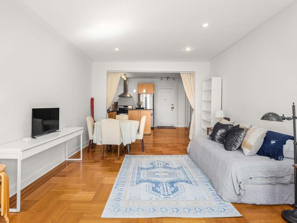 868 East 7th Street 6C, Brooklyn NY 11230