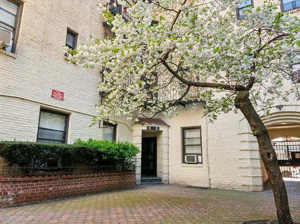 21-78 35th Street 4E, Queens NY 11105