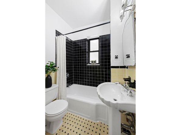 407 Central Park W PH7B, New York NY 10025