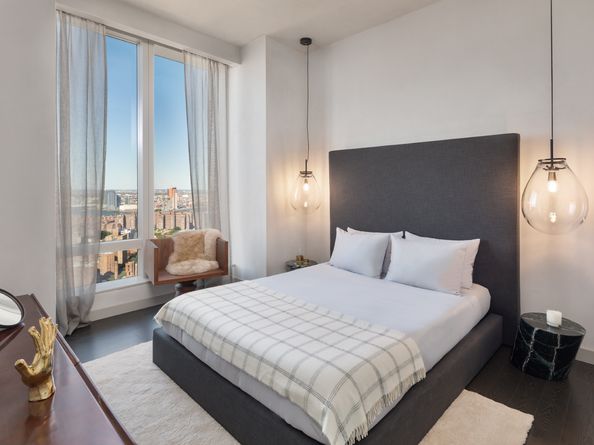 252 South Street 22J, New York NY 10002