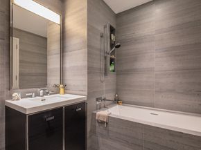 252 South Street 22J, New York NY 10002