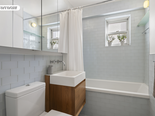 2 Charlton Street 4C, New York NY 10013