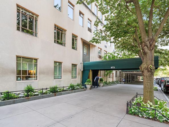 875 5th Avenue 12EF, New York NY 10065