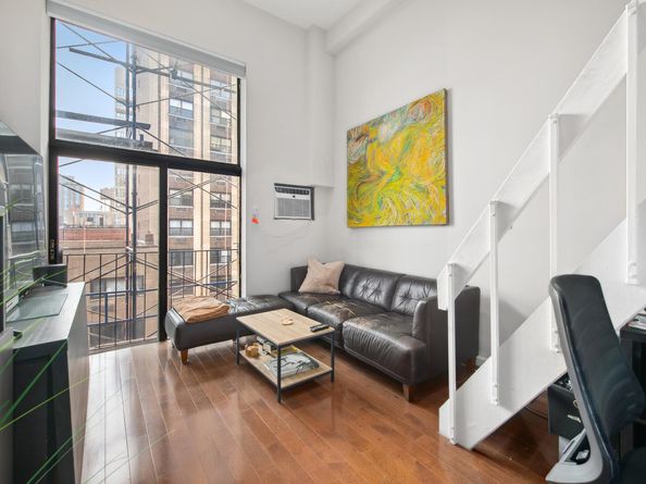 215 East 24th Street 617, New York NY 10010
