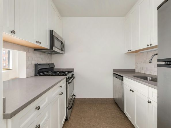 420 East 58th Street 14C, New York NY 10022