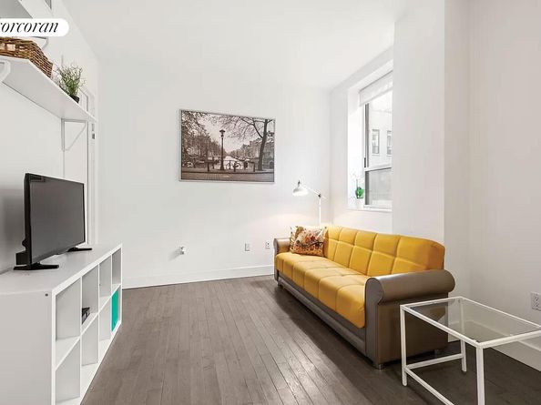 416 West 52nd Street 611, New York NY 10019