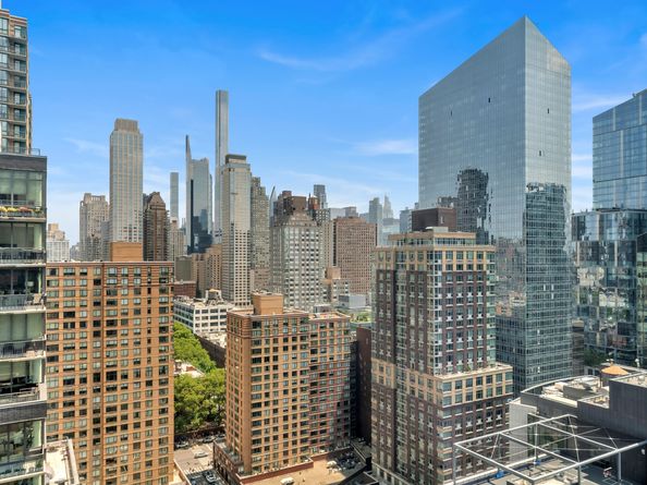 60 Riverside Boulevard 2402, New York NY 10069