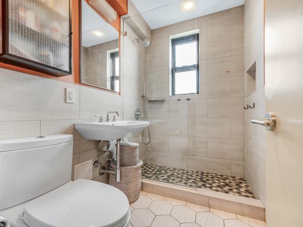 425 East 26th Street 5B, Brooklyn NY 11226