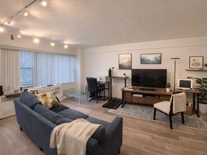333 East 46th Street 4J, New York NY 10017