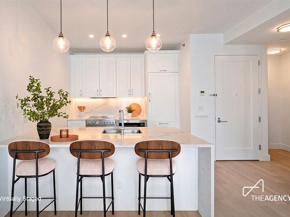 21-19 46th Avenue 4, Queens NY 11101