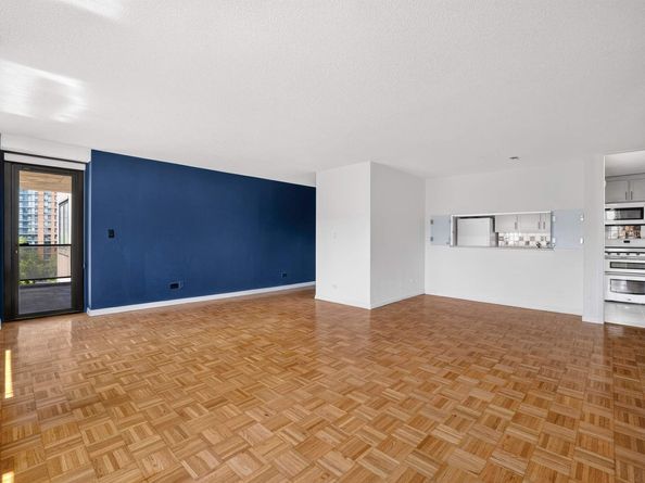 531 Main Street 718, New York NY 10044