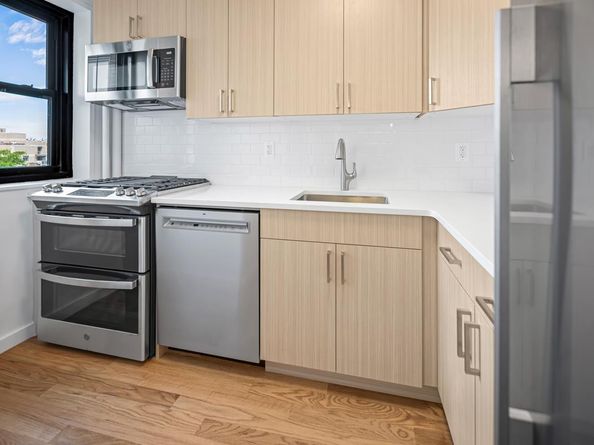 201 Clinton Avenue 7A, Brooklyn NY 11205