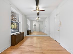 140 East 95th Street 1E, New York NY 10128