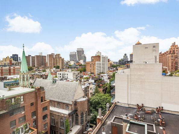 300 West 23rd Street 11M, New York NY 10011