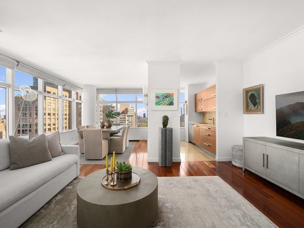 160 West 66th Street 31D, New York NY 10023